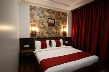 Others 3, Hotel Majestique pune, Pune