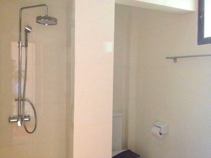 Bathroom 4, Pakhongthong Villa Saynamkhan Vat Nong, Chomphet