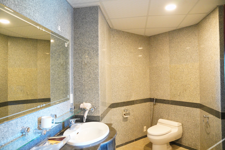 Bathroom 3, Hon Ngu Hotel Cua Lo Beach, Cửa Lò
