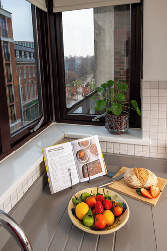 Food & Drinks, Monarch House Serviced Apartments, London