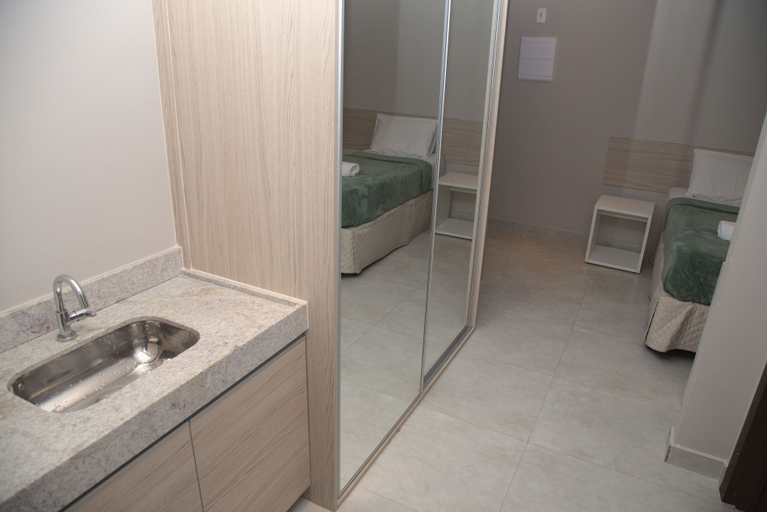 Bathroom 3, Nova Onda Hotel, Cabo Frio