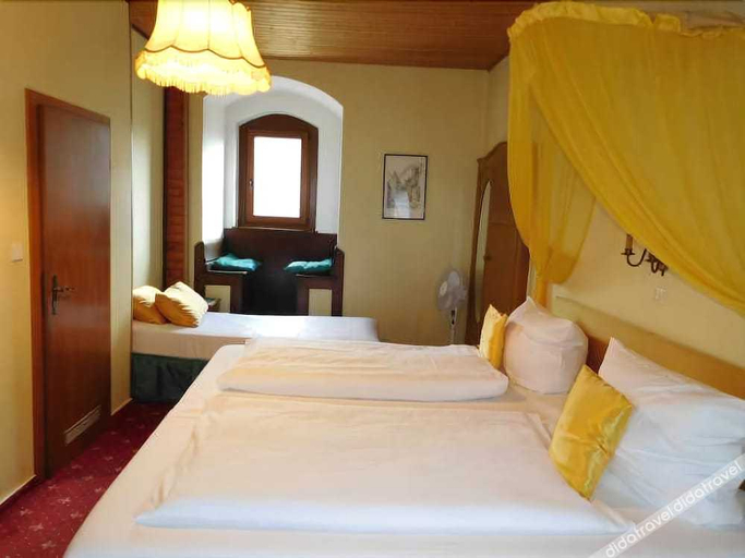 Bedroom 2, Kranenturm Hotel, Mainz-Bingen