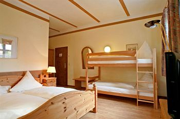 Others 2, Hotel Zum Harzer, Goslar