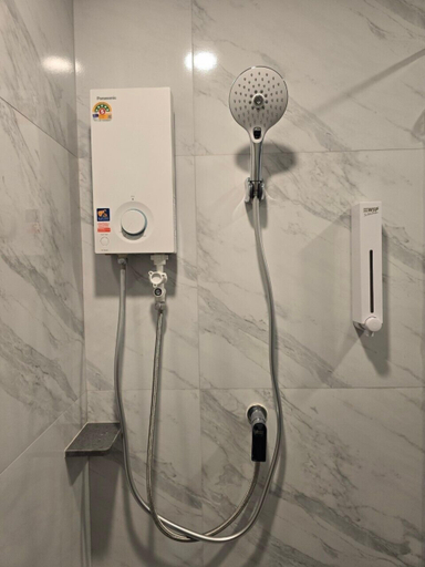Bathroom 5, One Budget Hotel Lampang Phahonyothin, Muang Lampang