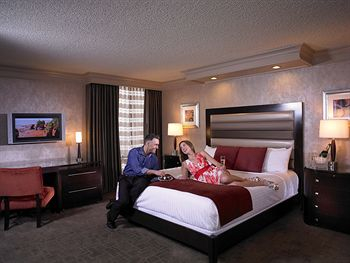 Others 4, TI - Treasure Island Hotel and Casino, Clark