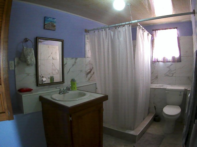 Bathroom 3, Jem Gems