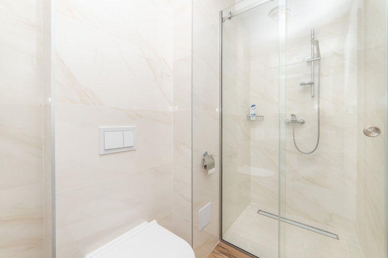 Room 2, Altiora Prestige Residence 204, Gradac