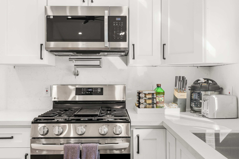 Interior 4, @ Marbella Lane - Cityside Haven w/ Touch of Charm, Los Angeles