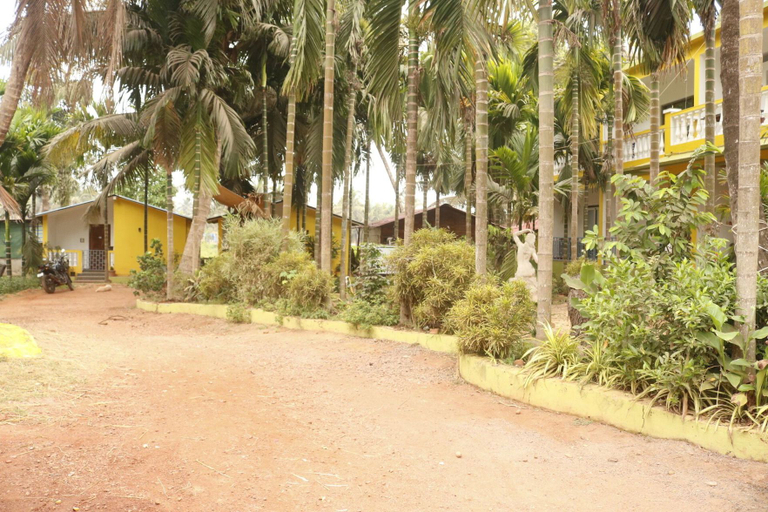 Exterior & Views, Lavish Exotic Hotel & Apartment, North Goa