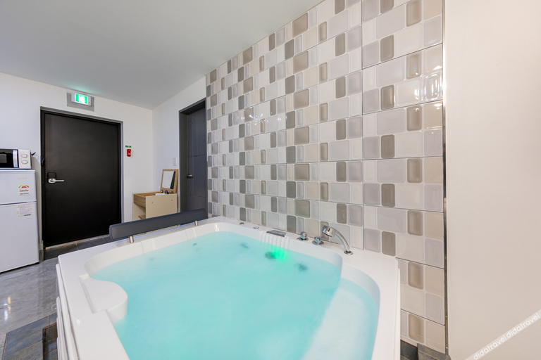Bathroom 3, Gangneung Nishi Spa Pension, Gangneung