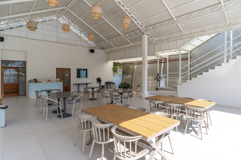Dining 2, Grood Glamping, Bang Saphan