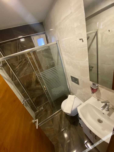 Bathroom 5, Dreams Istanbul Hotel, Fatih