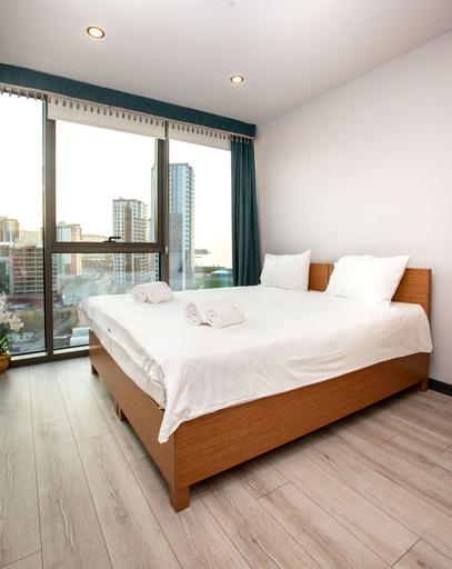 Bedroom 5, Marina Green Suit Hotel, Yomra