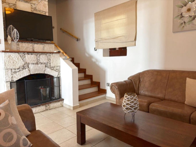 Bar/lounge 3, St Visianos stone house