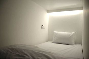 Others 4, 3Howw Hostel at Sukhumvit 21, Wattana