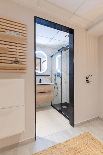 Interior 3, Ocean Blue Eyes by Fidalsa, Alicante