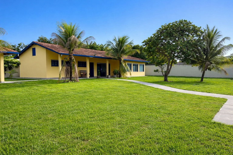 Exterior 5, Casa ampla com jardim e 3 suítes em Novo Airão, Novo Airão