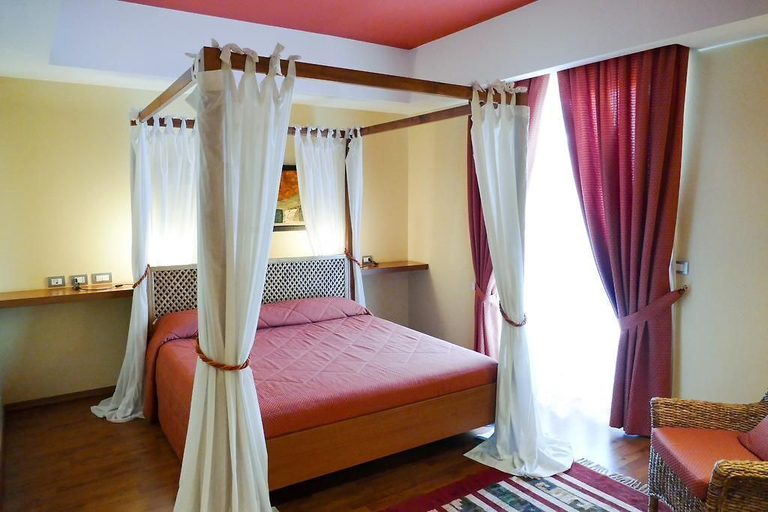 Others 3, Stella charming & luxury rooms, Bari