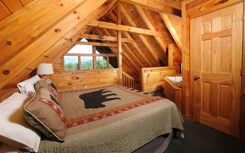 Bedroom 2, Brink of Paradise, Sevier