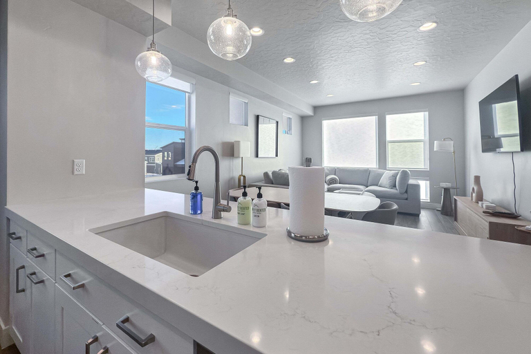 Interior 3, Sanctuary - Silver Creek, Summit