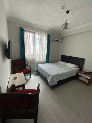Others 3, Elit Holiday Hotel, Merkez
