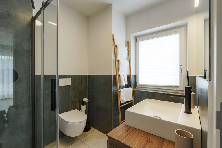 Bathroom 3, Mountain View Suites, Bolzano