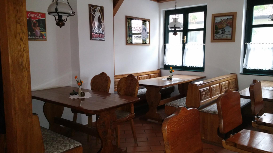 Others 5, Hotel Bacchus Panzio, Eger