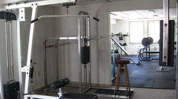Gym 5, Elizabethan Inn, Dare