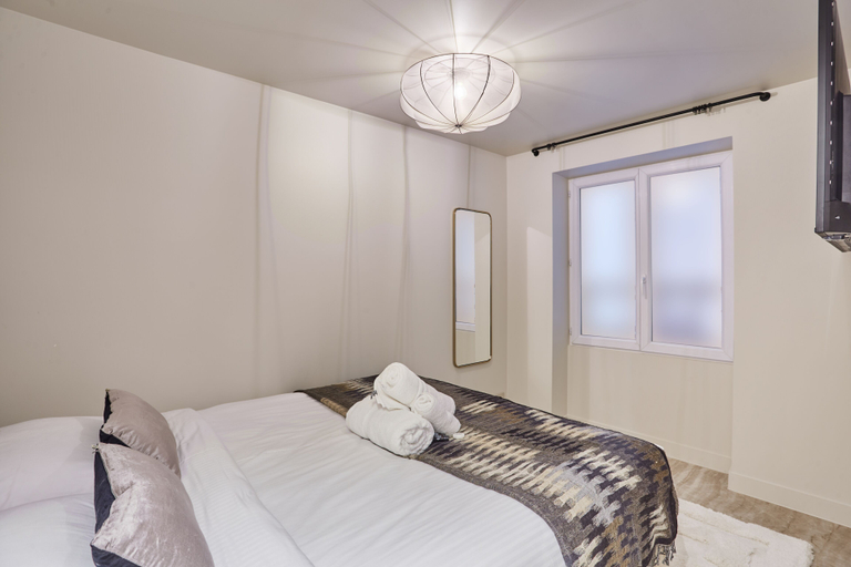 Bedroom 4, Apart Hotel Centre de Paris by Studio prestige, Paris