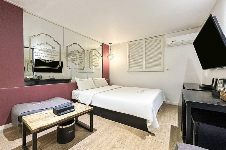 Bedroom 2, Anyang Carlito, Anyang
