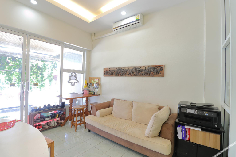 Others 5, Saen Sabai Hostel, Bang Phli