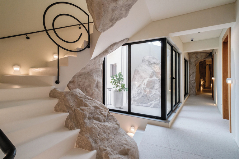 Interior 5, Noera, Thessaly