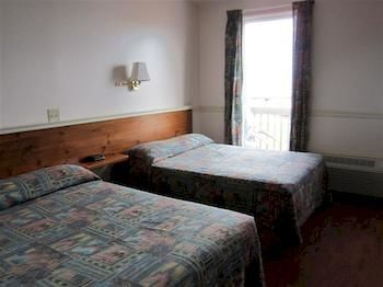 Others 2, Seawinds Motel & Suites, Digby