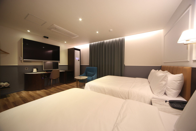 Bedroom 2, H Avenue Hotel DongRae, Dongnae