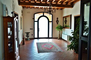 Interior Entrance, Volivia Relais Exclusive, Mantua