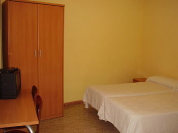 Others 4, Hostal Moratin, Valencia