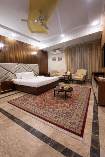 4, Tashreefaat Guest house, Islamabad