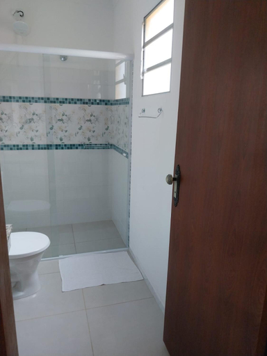 Bathroom 2, Recanto do Ipe, Extrema
