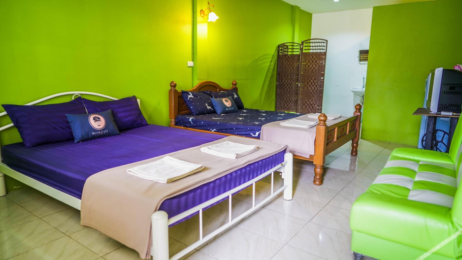Bedroom 3, RoomQuest Amphawa VaylaSamran, Amphawa