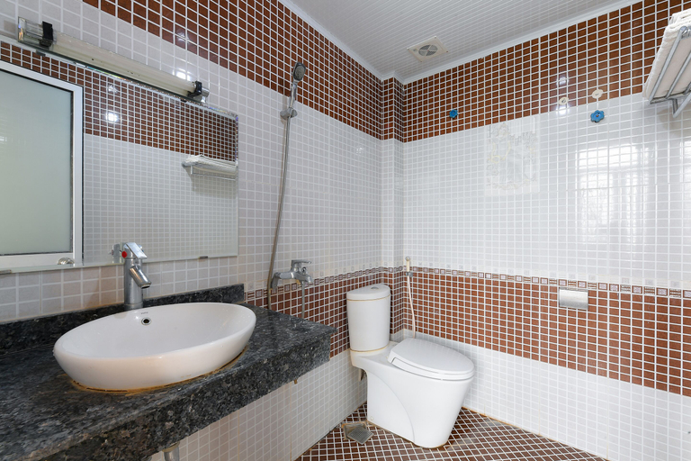 Bathroom 4, TITANIC HOTEL, Từ Liêm