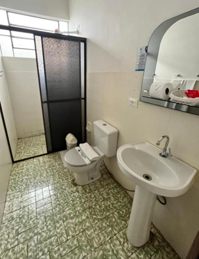 Bathroom 4, Foz Presidente Economic Hotel, Foz do Iguaçu