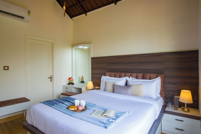 Room 4, Alaya Stays Ramgarh Colonial 2BHK Villa, Jaipur