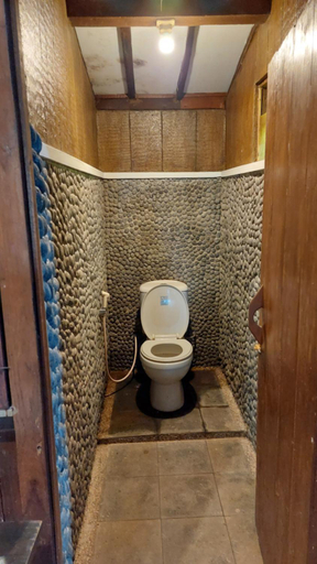 Bathroom 4, DLimasan Heritage Cottage and Cafe, Malang