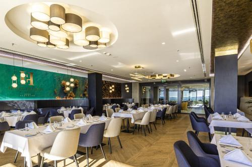 Restaurant, Hotel Helikon, Hévíz/Keszthely
