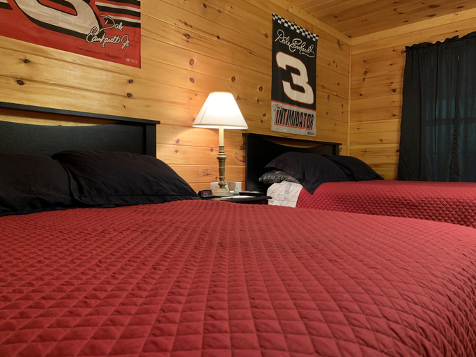 Bedroom 4, Elk Springs Resort, Randolph