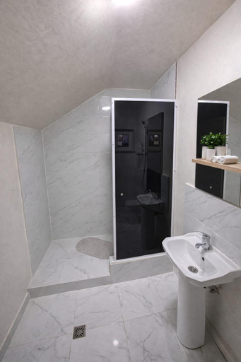 Bathroom 4, Pensiunea Pelican Relax Tulcea, Tulcea