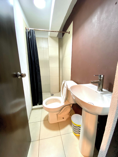 Bathroom, Capital Hostal, Mexico City