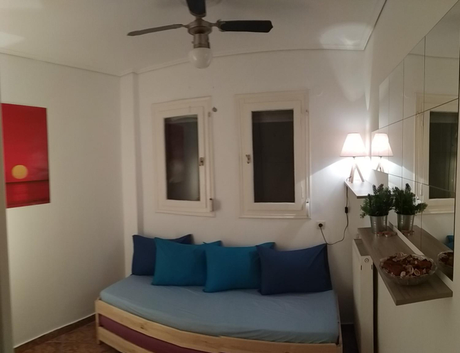 Bedroom 2, P & G Apartment, North Aegean