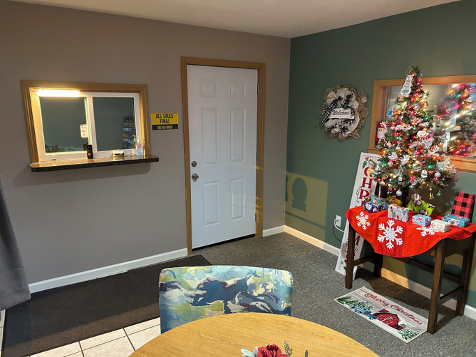 Public Area 3, Valley Inn and Suites, Orange