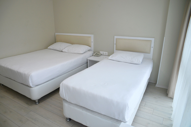 Bedroom 2, Otel Akpinar, Merkez